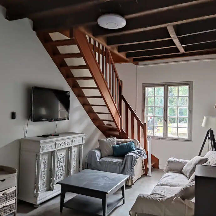 GITE 8 PERS. AVEC PISCINE CHAUFFEE ET SPA