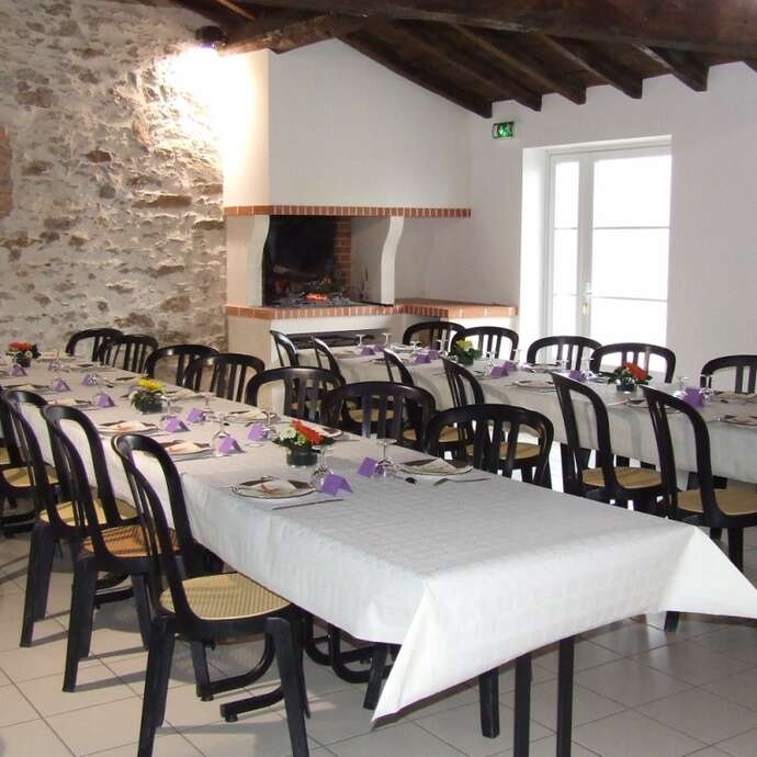 La Ferme de la Péquinière salle de réception