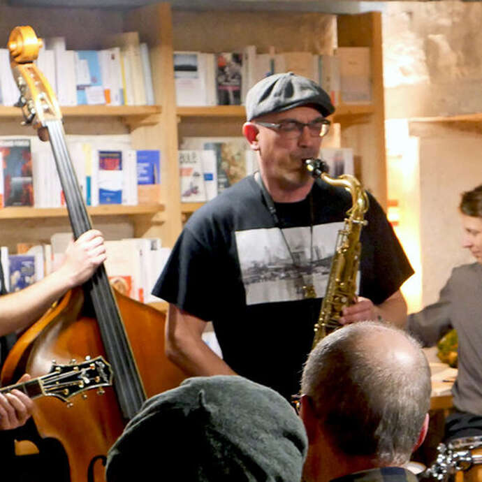 Concert à la librairie Livres Books & Cie : Kareem Kandi