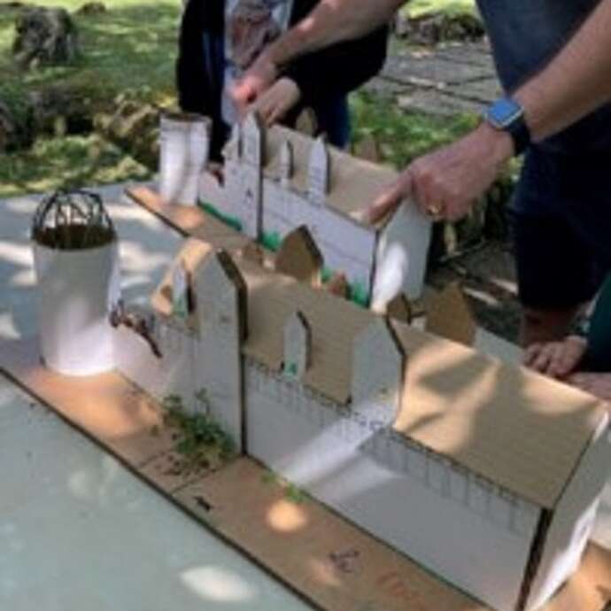 Visite Atelier Château d'Assier ? Château recyclé