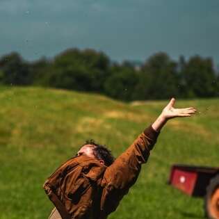 Rendez-vous des curieux - atelier de pratique théâtrale en forêt : vivant-es