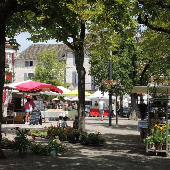 Marché à Castelnau-Montratier