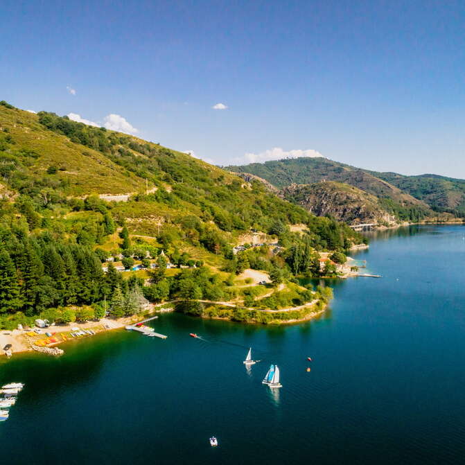 BASE NAUTIQUE DU LAC DE VILLEFORT