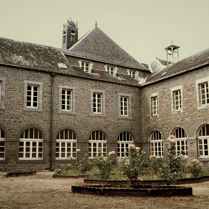 VISITE-DÉCOUVERTE : LE COUVENT DE LA VISITATION DE MAYENNE