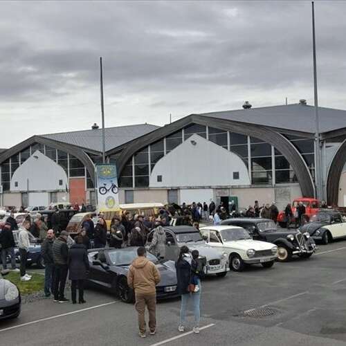 RASSEMBLEMENT LES PHARES JAUNES