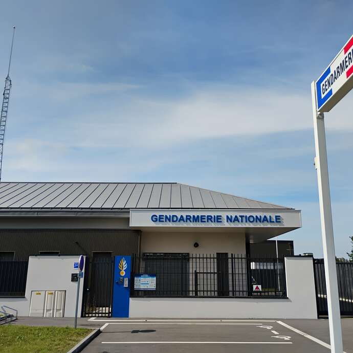 Balades Gorronnaises - La nouvelle gendarmerie
