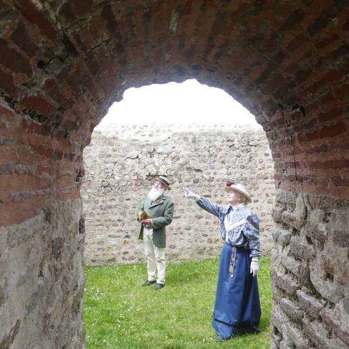 VICTORIETTE AU CAMP DE CÉSAR