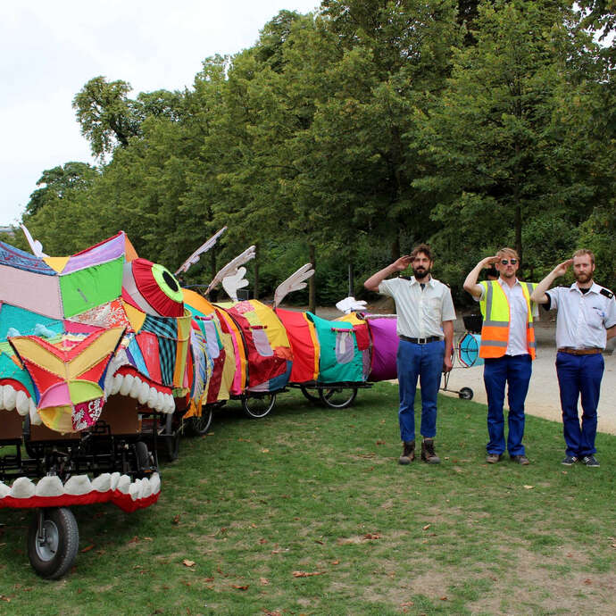 Animations de rue : le Dragobus