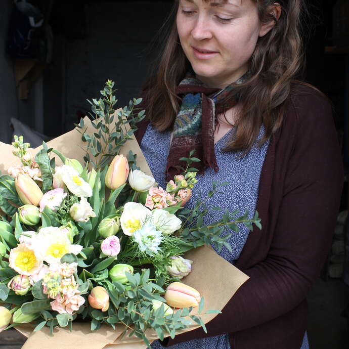 Créations florales et fleurs de saison - La Tige Locale