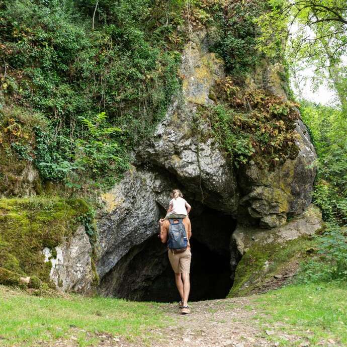 Les explorateurs de la vallée : à la découverte des grottes cachées