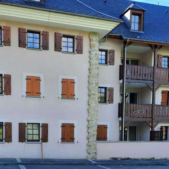 APPARTEMENT DANS RESIDENCE