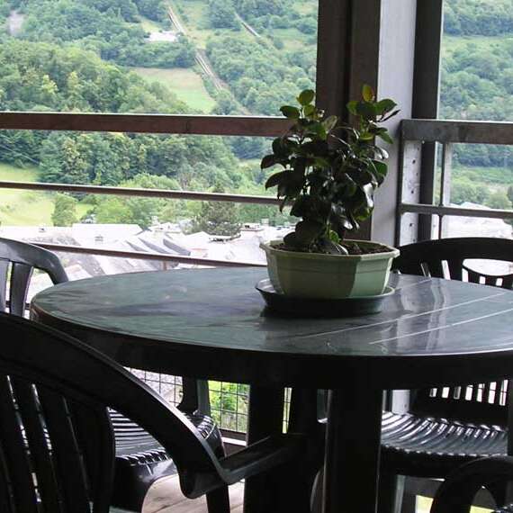 APPARTEMENT DANS RESIDENCE