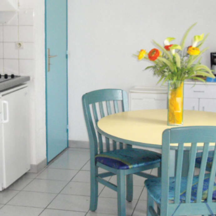 APPARTEMENT DANS RESIDENCE