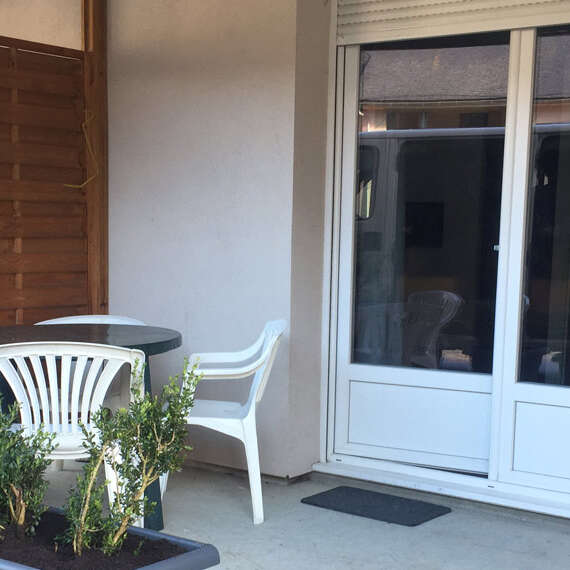 APPARTEMENT DANS RESIDENCE