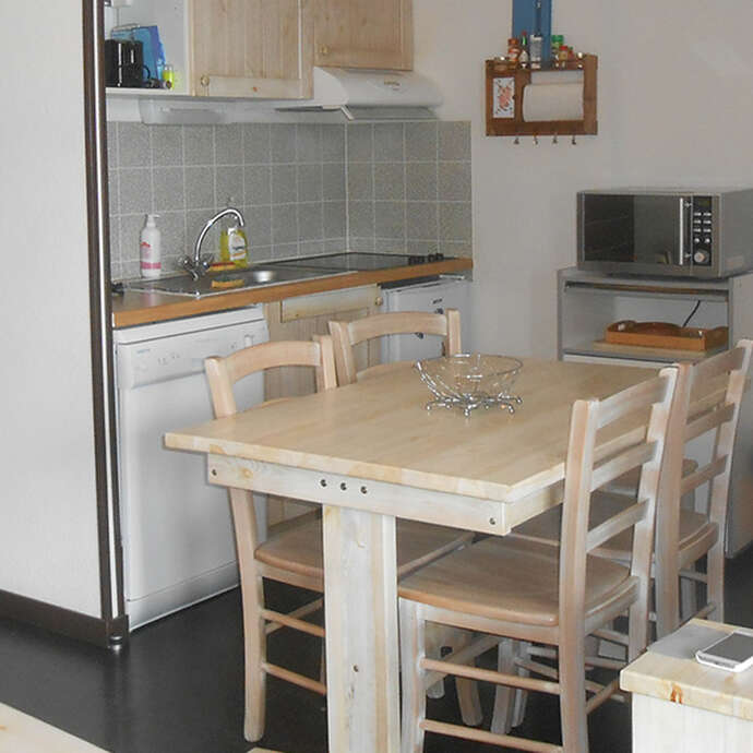 APPARTEMENT DANS RÉSIDENCE