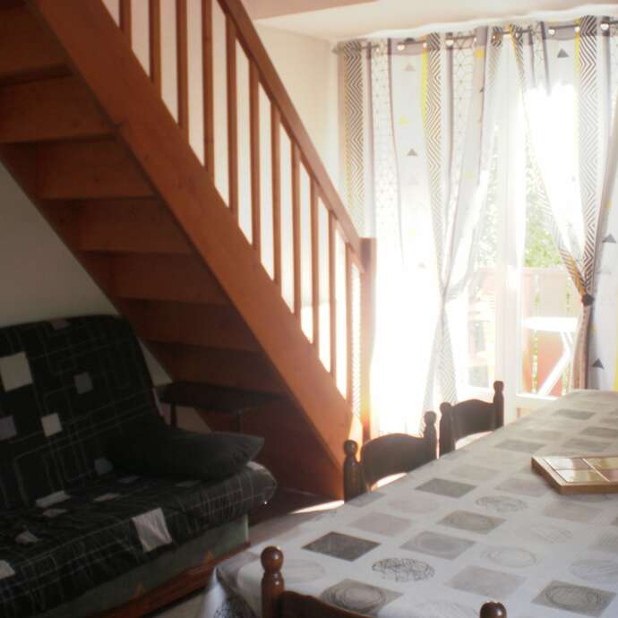 APPARTEMENT DANS RÉSIDENCE
