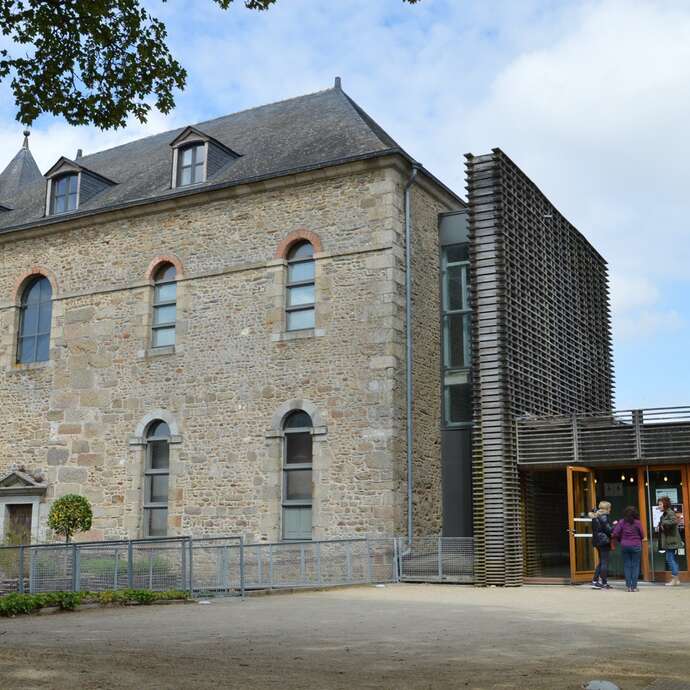 VISITE PARTICULIÈRE EN CANOË