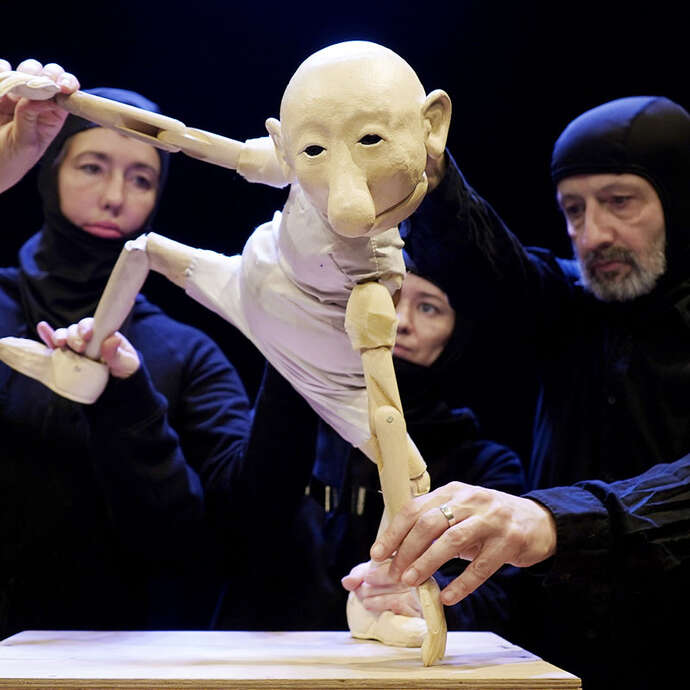 Pouvoir - Une Tribu collectif / Le Théâtre (PUPAZZI)