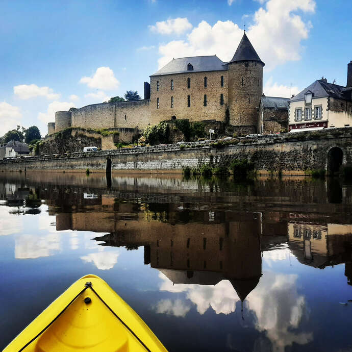 VISITE PARTICULIÈRE EN CANOË