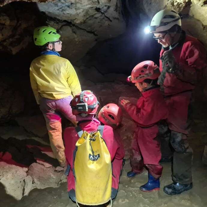 Mois du Climat en Mayenne: Exploration souterraine - Grottes et mémoire du climat