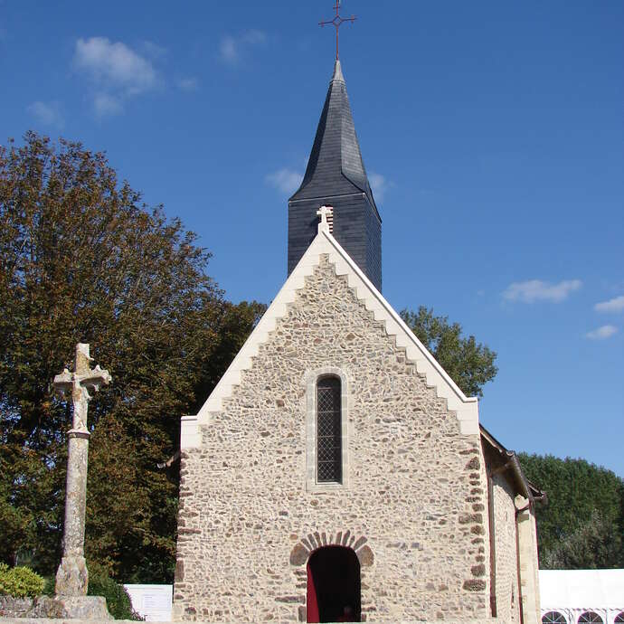 CHAPELLE ST PIERRE DE VARENNES BOURREAU