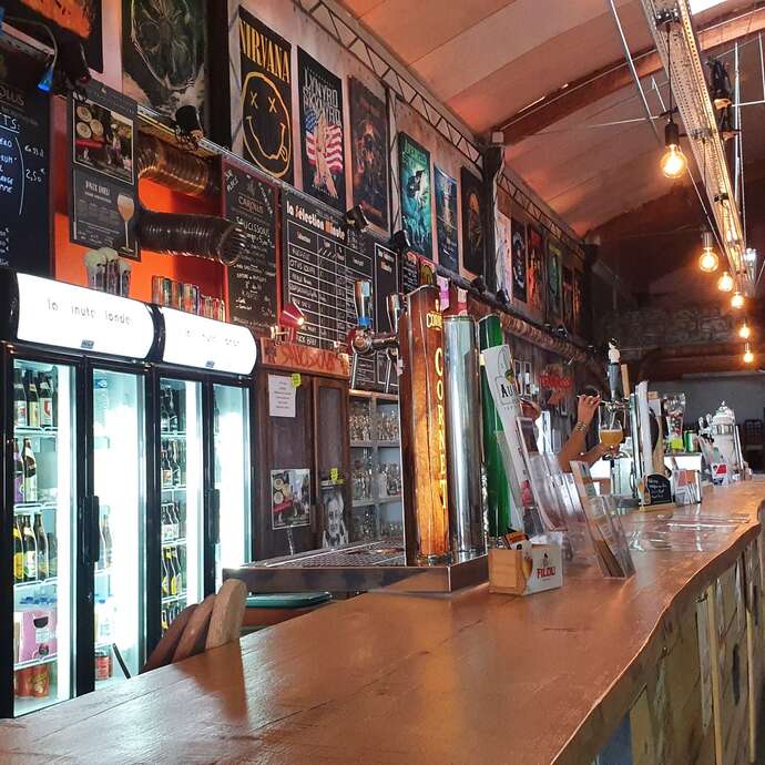 Bar et cave à bière La Minute Blonde