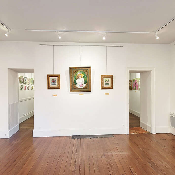 " La Maison Bleue " - Galerie d'art municipale