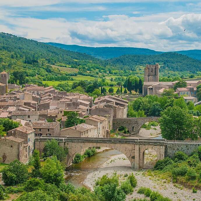CITÉ MÉDIÉVALE DE LAGRASSE
