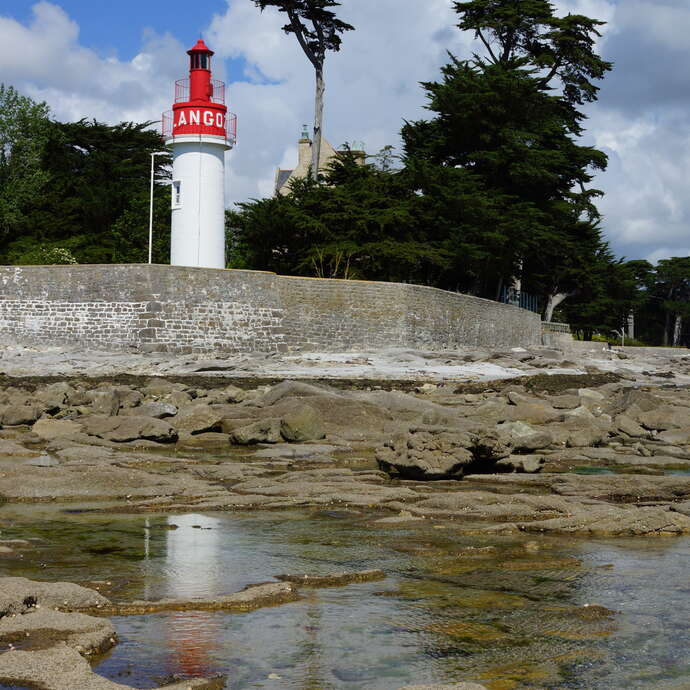 Phare de Langoz