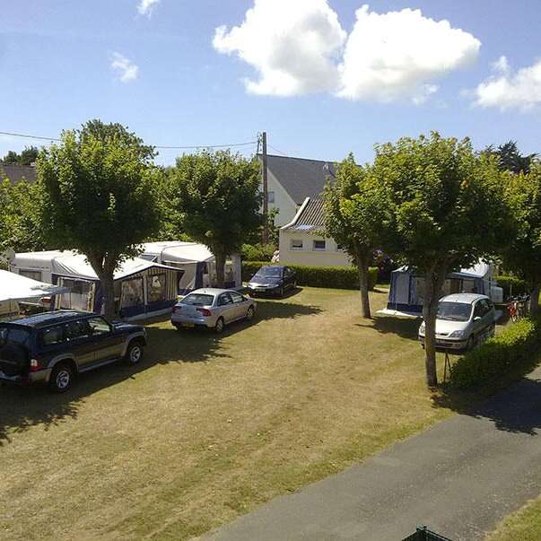 Aire de stationnement et de services - Camping de Kergall