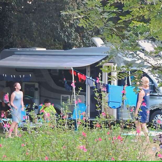 Aire de camping-car de Penguilly - Au bois joli