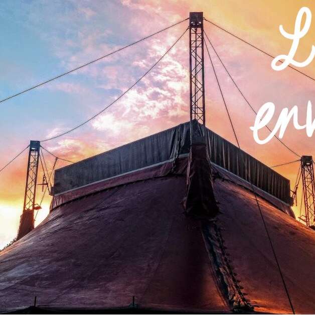 "Les Envoûtées du bal" au Chapiteau