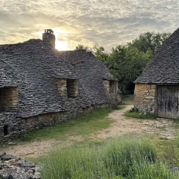 Itinéraire de mobilité Sarlat - Château de Puymartin / Les Cabanes du Breuil / Château de Commarque