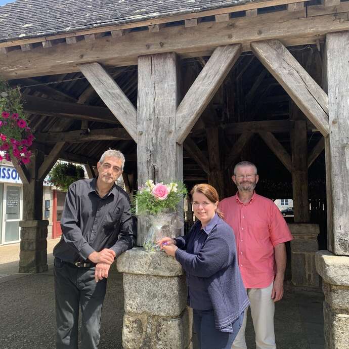 Les concerts du marché "André Le Meut, Sandrine Vezzetti et Philippe Bataille"  bombarde, voix et orgue