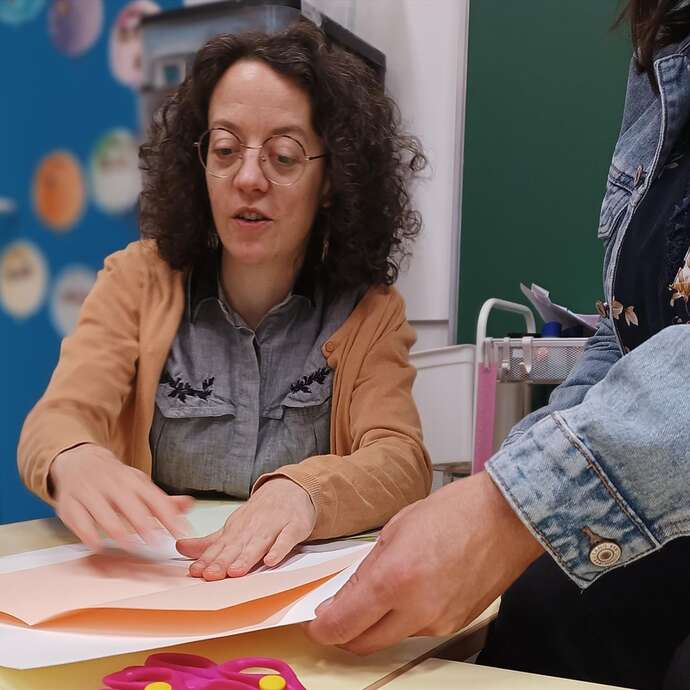 Exposition : histoires en kamishibaï, travail des élèves