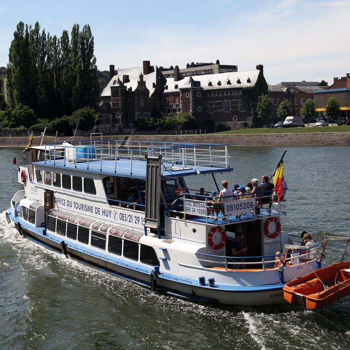 Flussfahrten an Bord der Val Mosan