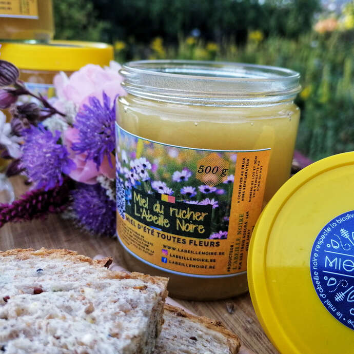 L'Abeille Noire
