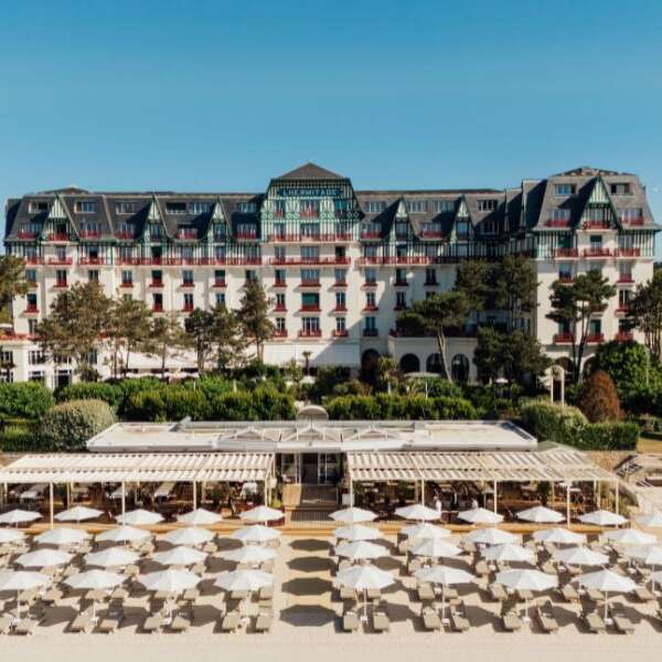 Hôtel - Barrière L'Hermitage