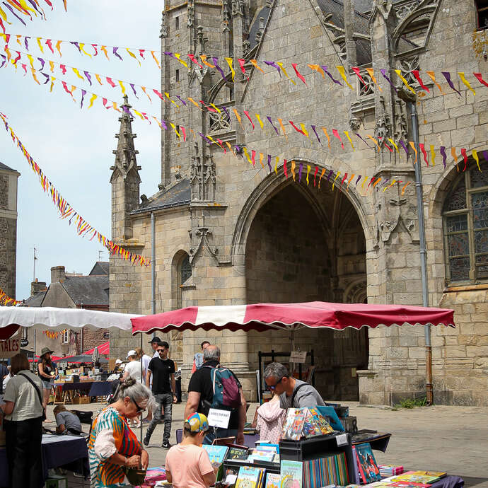 Marché des Bouquinistes