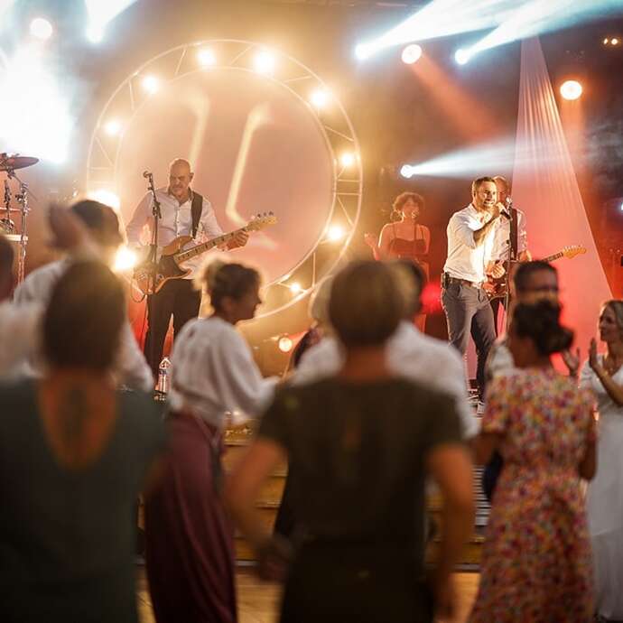 Bal avec l'orchestre SPHERE