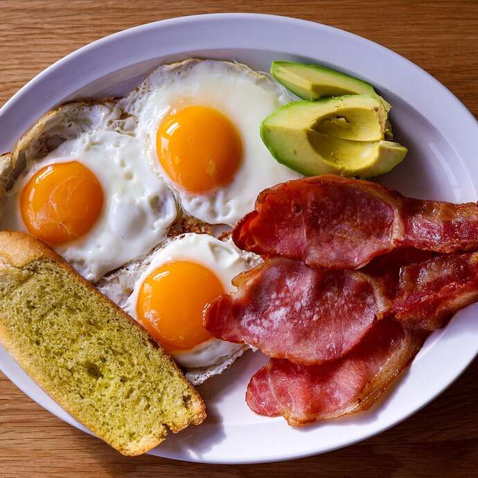 Brunch dominical au Bateau Livre