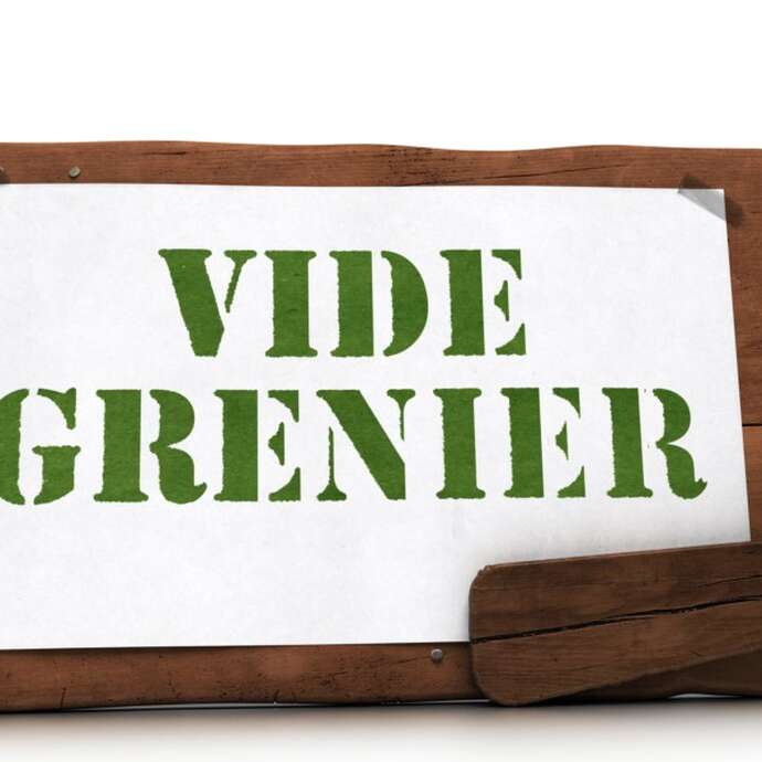 Vide grenier par l'association anim'ô espoir44
