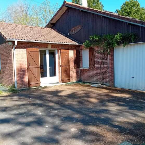 Maison avec étang de pêche