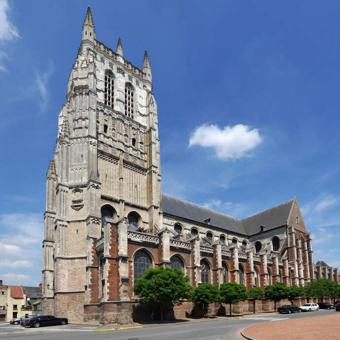 VISITE GUIDÉE | La collégiale Saint-Pierre