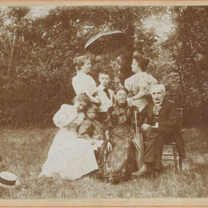 Visite ludique en famille de l'expo "100 ans de photographie"