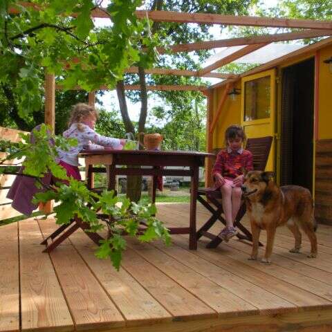 Camping le Gît'an Roulotte