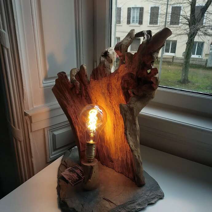 Exposition lampes en bois