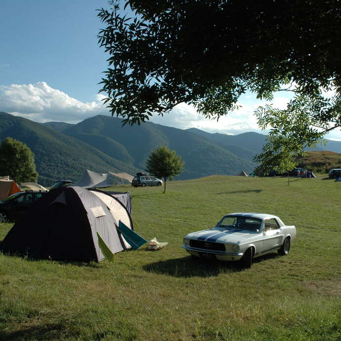 Camping at the Château de Lordat farm