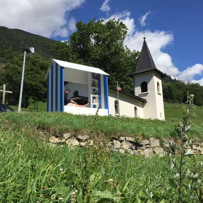 La Cabane à livres de Montagnier