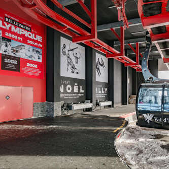 Les Coulisses de Val d'Isère - Supervision neige et Machinerie de l'Olympique